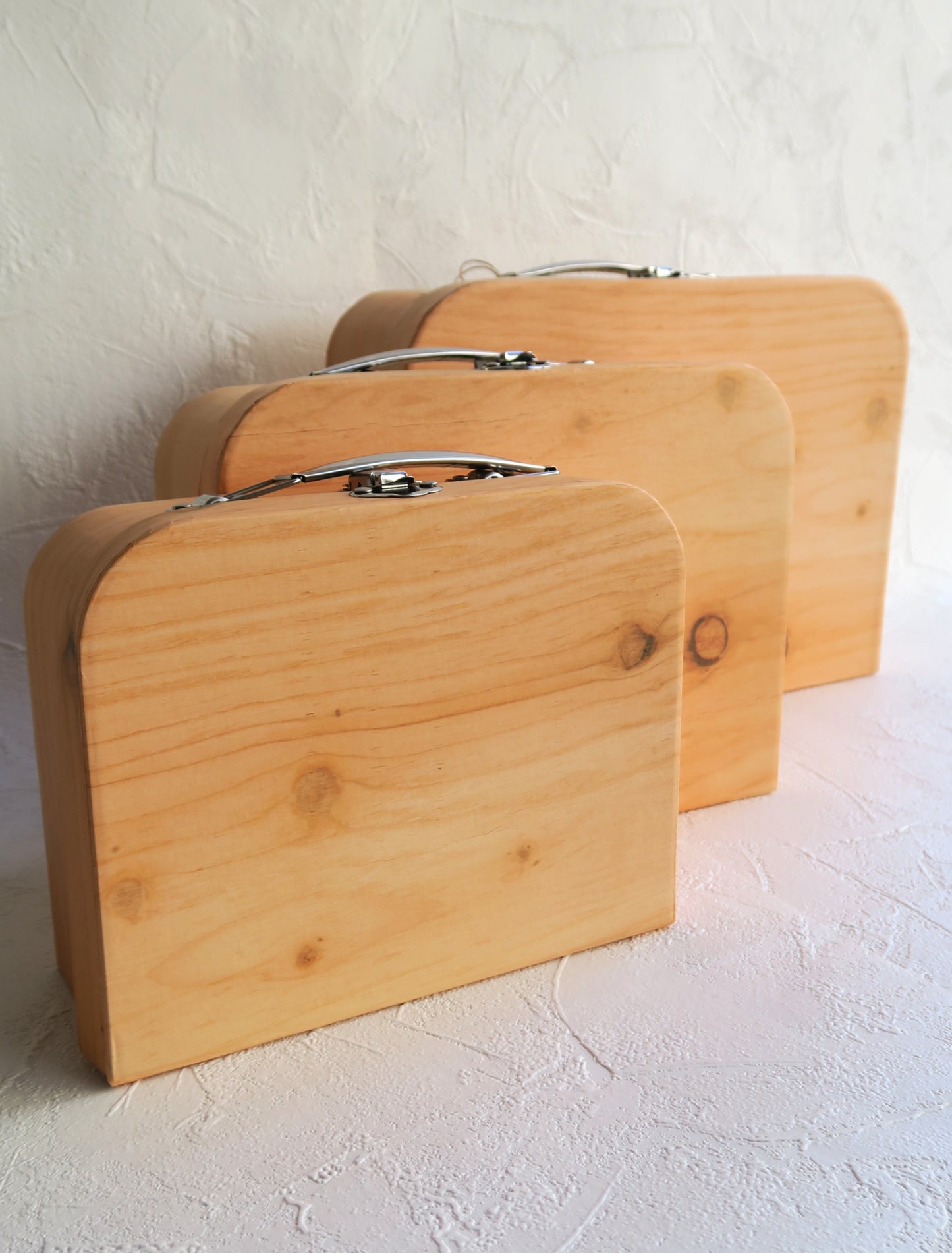 Βαλίτσα Με Εφέ Ξύλου