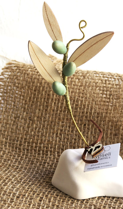 Κλαδί Ελιάς Με Λευκή βάση