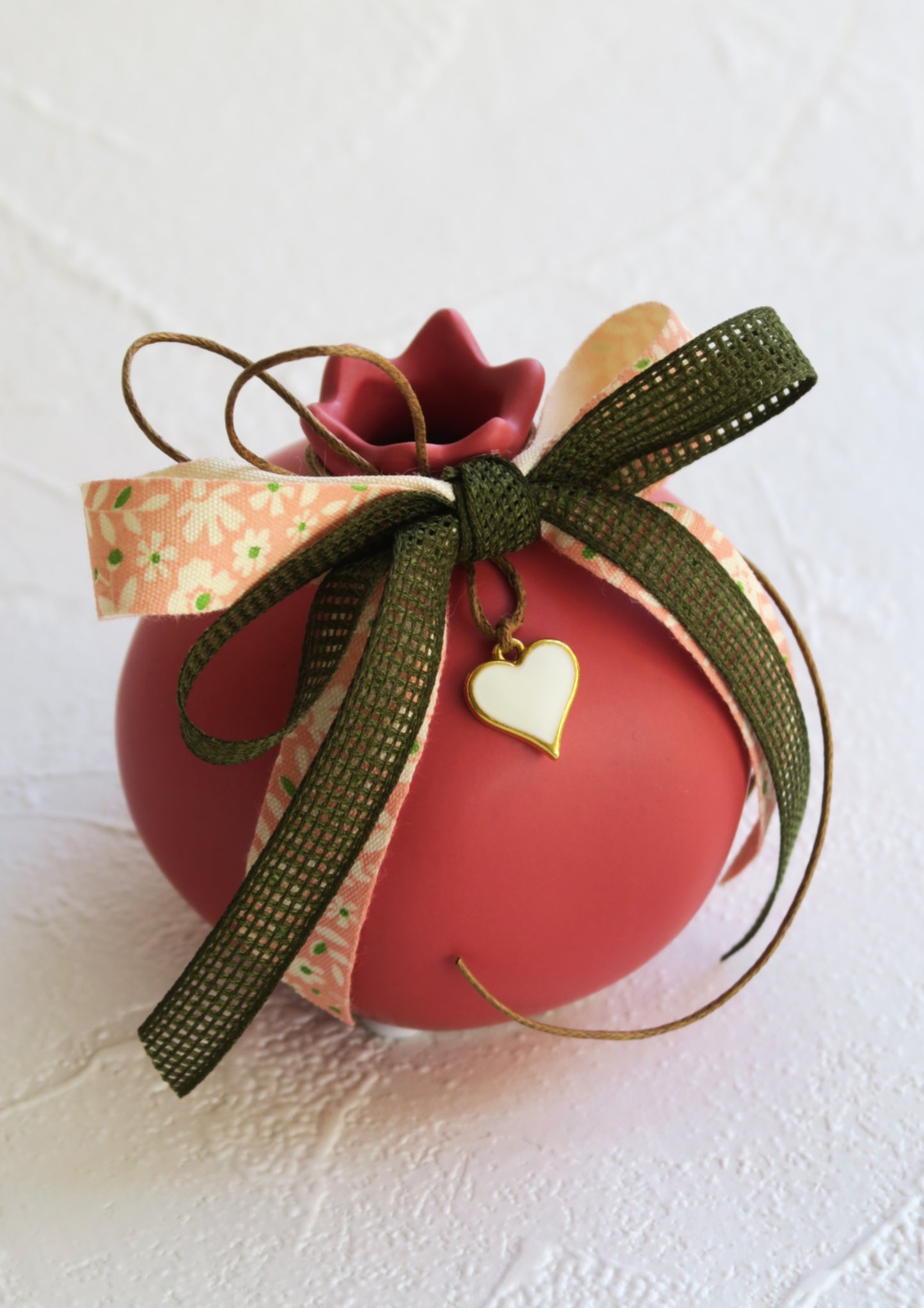 Ρόδι Με Καρδιά