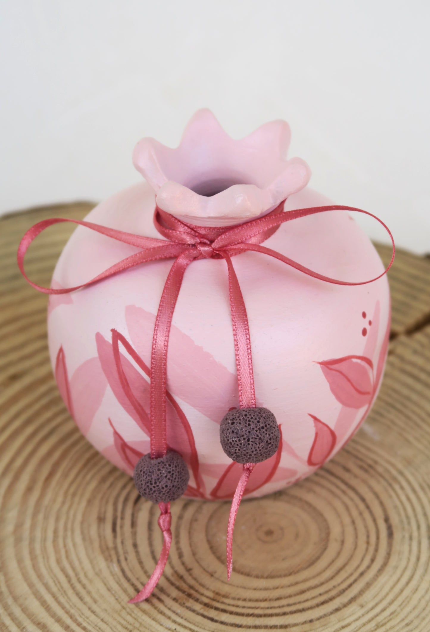 Ρόδι Με Φύλλα