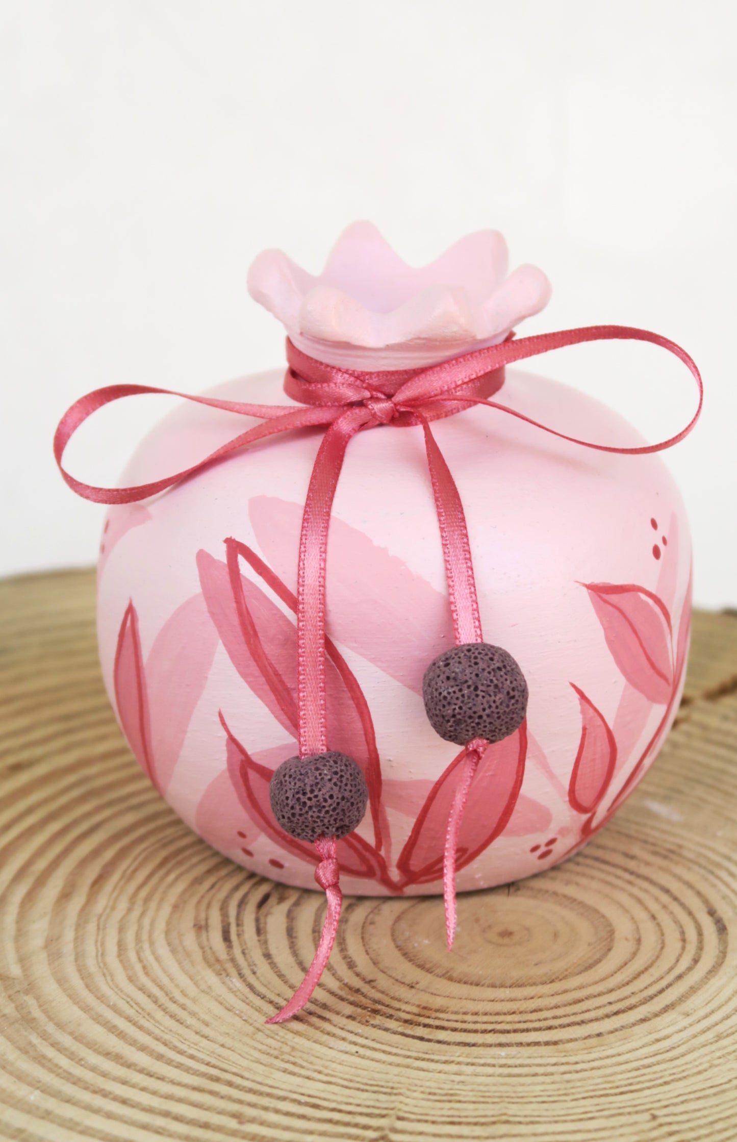 Ρόδι Με Φύλλα